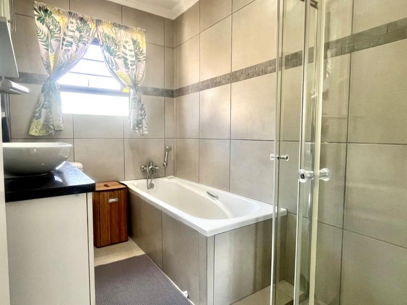 3 Bedroom Property for Sale in Reebok Western Cape